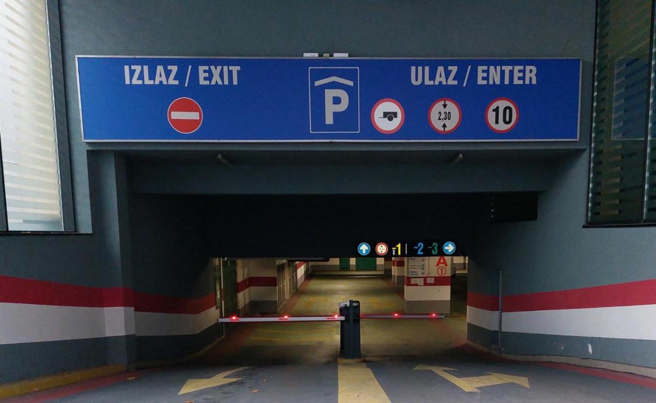 Luxury Apartment Karic Free Parking Tuzla Extérieur photo